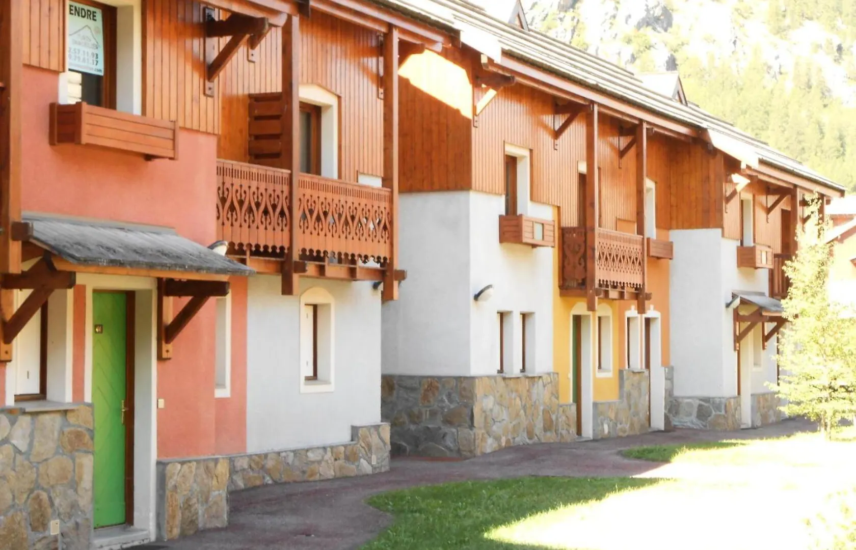Chalets Jardin Alpin - Chalet Mitoyen Duplex - Acces Pistes Par Navette - Wifi Gratuit & Terrasse Mae-5034 La Salle-les-Alpes 0*,